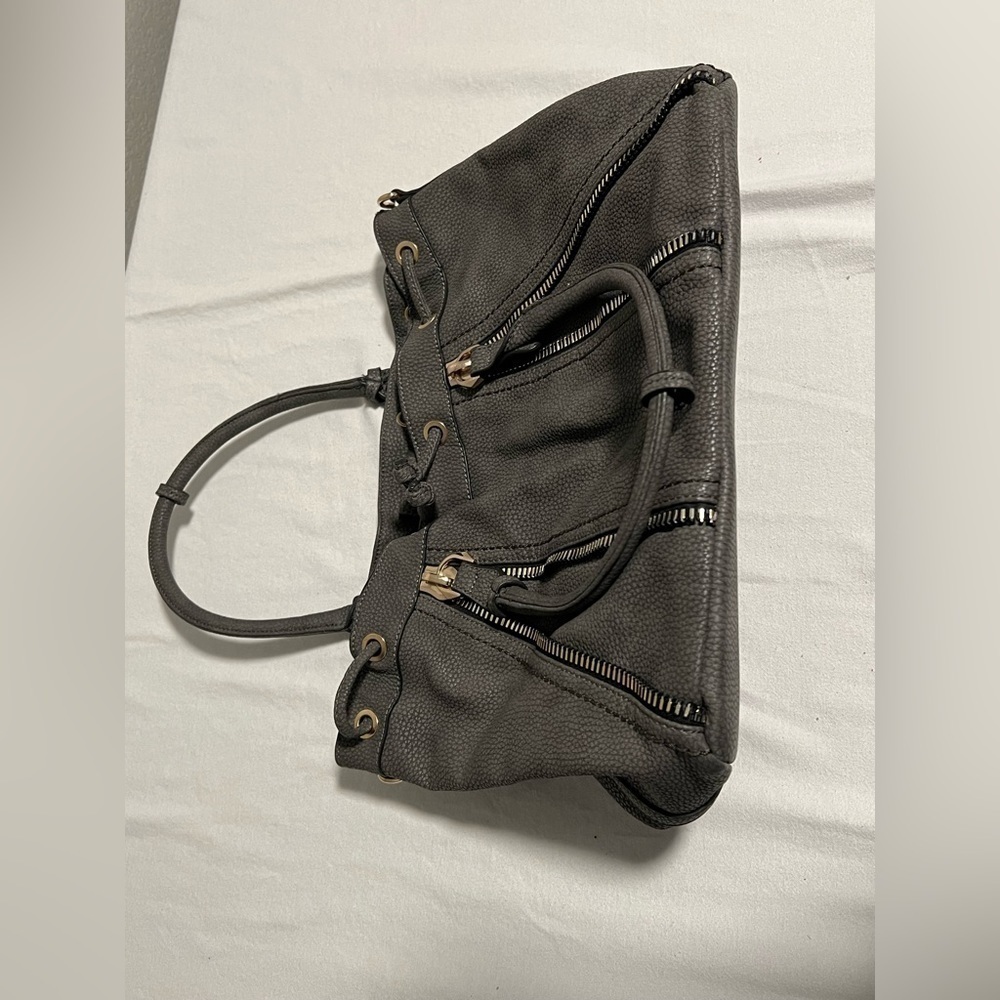 Gussaci Drawstring Shoulder Bag Purse Gray With Zipper Detail - Picture 2 of 13
